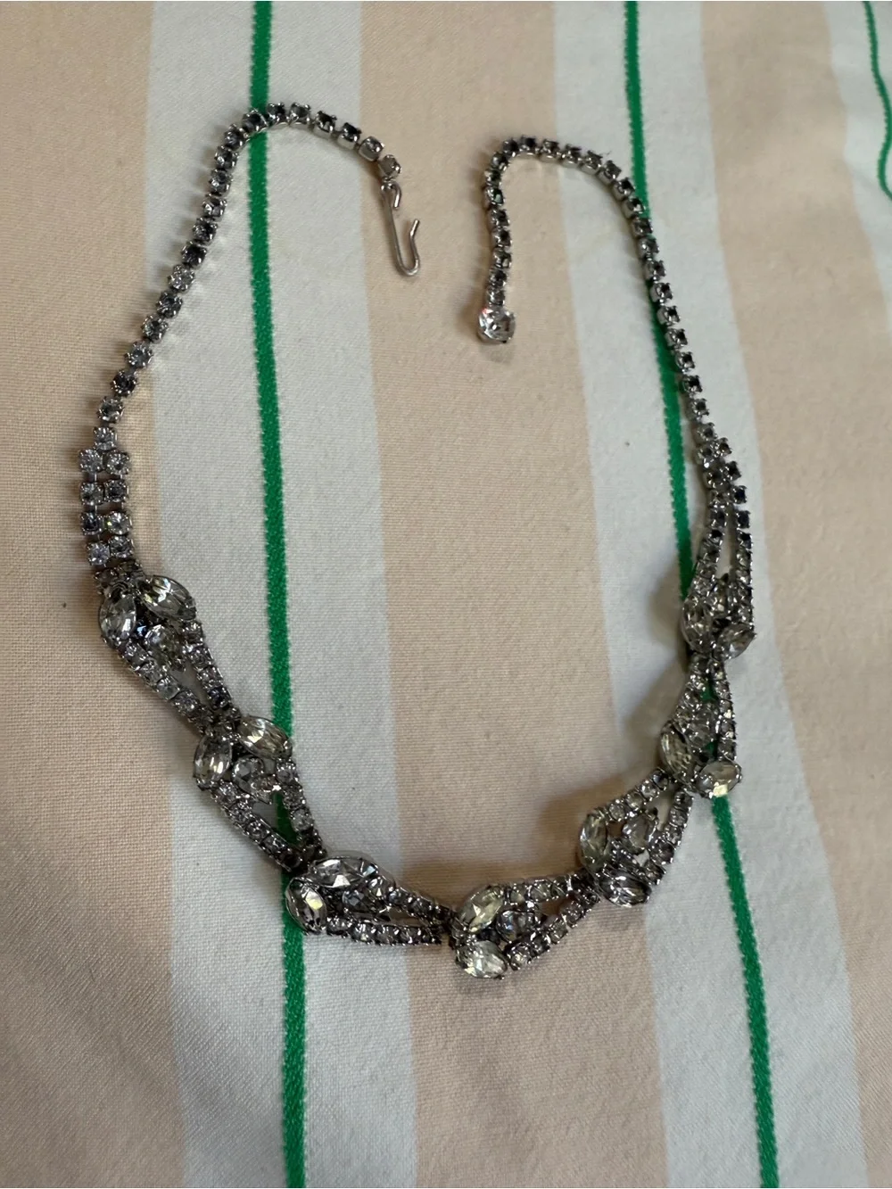 1950s Vintage Rhinestone Hollywood Glamour Elegant Eveningwear Necklace